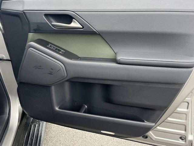 Photo of 2024 Atomic Silver Lexus GX 550