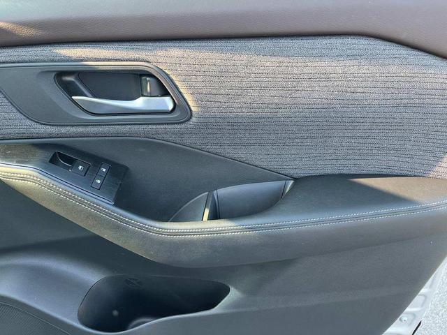 Photo of 2022 Brilliant Silver Metallic Nissan Rogue