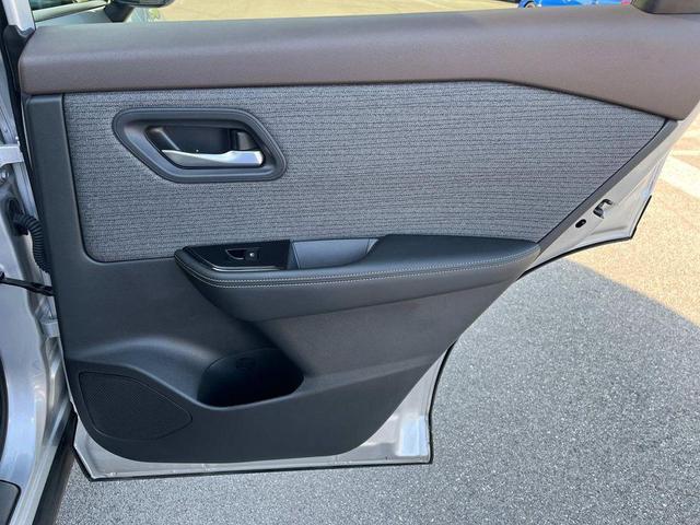 Photo of 2022 Brilliant Silver Metallic Nissan Rogue