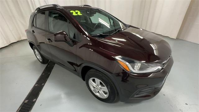 Photo of 2022 Black Cherry Metallic Chevrolet Trax
