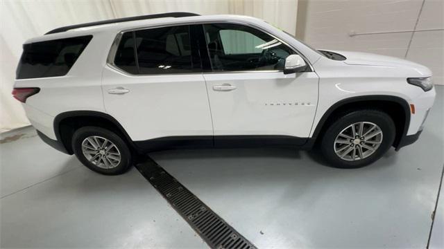 Photo of 2023 Summit White Chevrolet Traverse