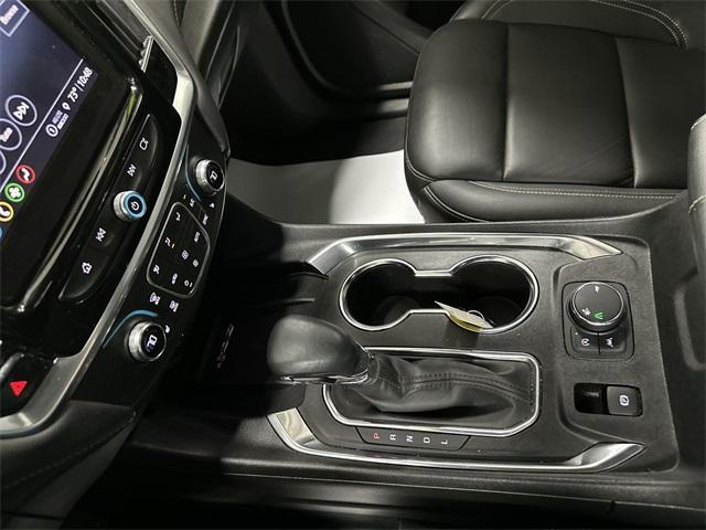 Photo of 2023 Summit White Chevrolet Traverse