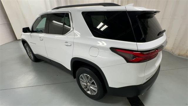 Photo of 2023 Summit White Chevrolet Traverse