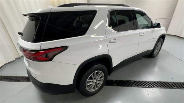 Photo of 2023 Summit White Chevrolet Traverse