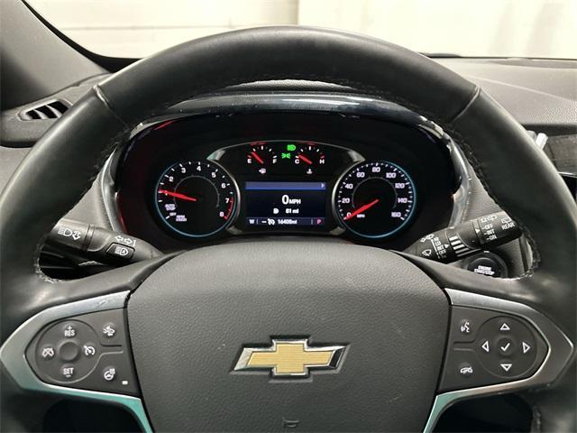 Photo of 2023 Summit White Chevrolet Traverse