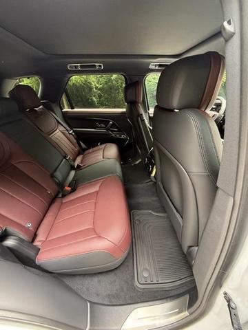 Photo of 2025 White Land Rover Range Rover Sport