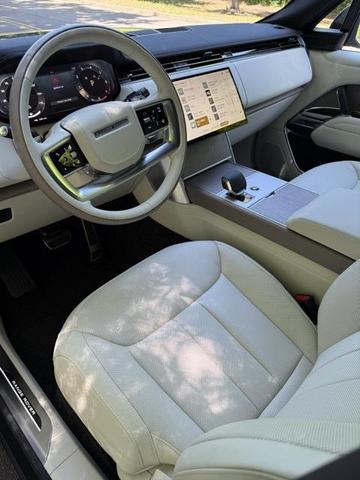Photo of 2025 Grey Land Rover Range Rover
