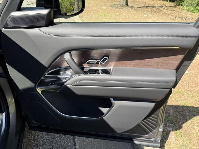 Photo of 2025 Grey Land Rover Range Rover