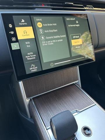 Photo of 2025 Santorini Black Land Rover Range Rover