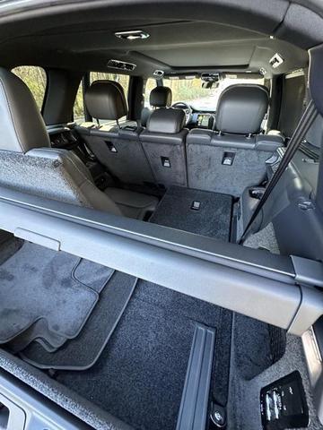 Photo of 2025 Santorini Black Land Rover Range Rover