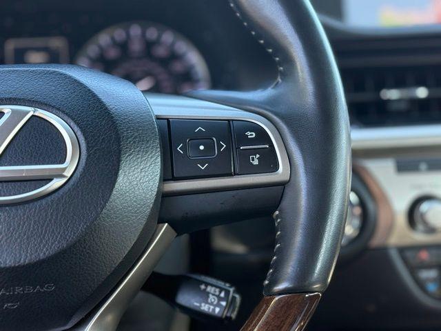 Photo of 2016 Nebula Gray Pearl Lexus ES 350