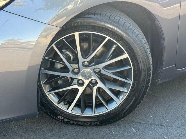 Photo of 2016 Nebula Gray Pearl Lexus ES 350