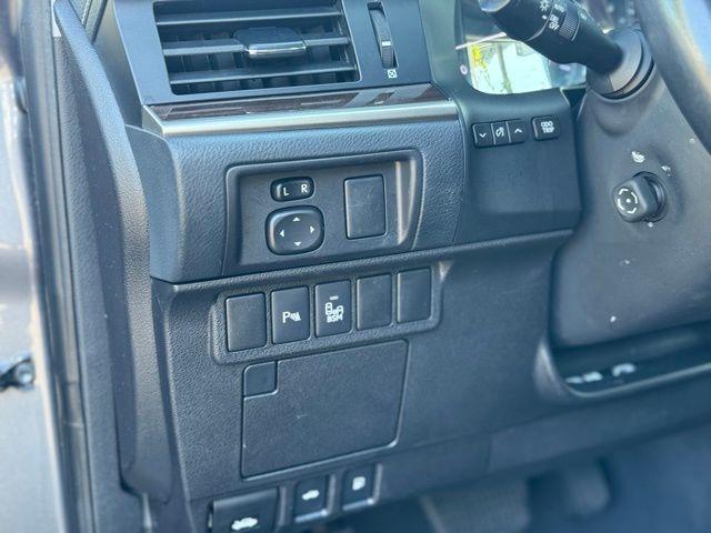 Photo of 2016 Nebula Gray Pearl Lexus ES 350
