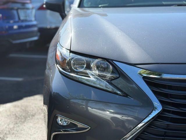 Photo of 2016 Nebula Gray Pearl Lexus ES 350