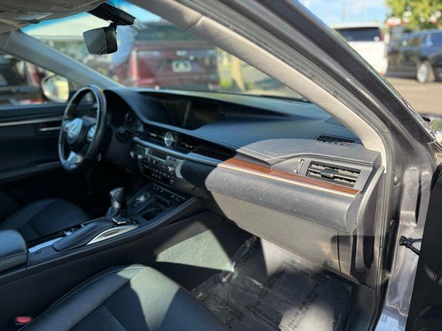 Photo of 2016 Nebula Gray Pearl Lexus ES 350