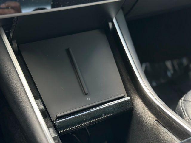 Photo of 2020 White Tesla Model 3