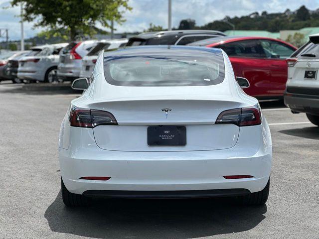 Photo of 2020 White Tesla Model 3