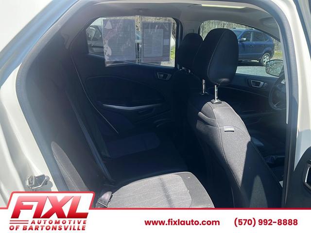 Photo of 2020 White Platinum Metallic Tri-Coat Ford EcoSport