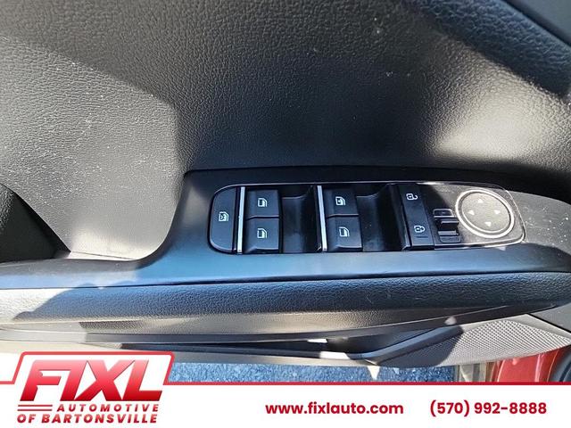 Photo of 2020 Mars Orange Kia Soul