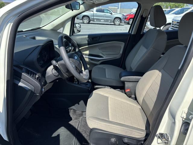 Photo of 2021 Diamond White Ford EcoSport