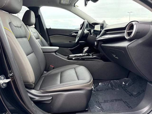 Photo of 2024 Mosaic Black Metallic Chevrolet Trax