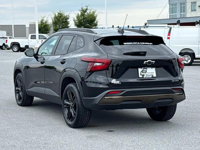 Photo of 2024 Mosaic Black Metallic Chevrolet Trax