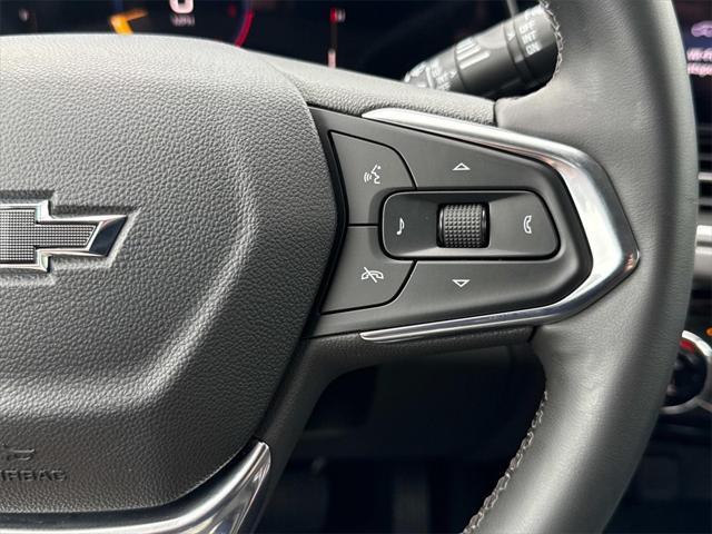 Photo of 2024 Mosaic Black Metallic Chevrolet Trax