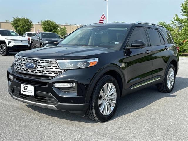 Photo of 2021 Agate Black Metallic Ford Explorer