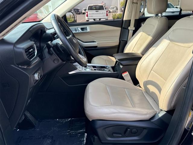 Photo of 2021 Agate Black Metallic Ford Explorer