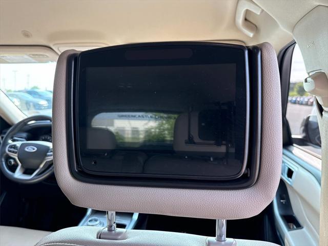 Photo of 2021 Agate Black Metallic Ford Explorer