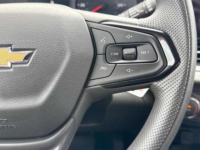 Photo of 2025 Sterling Gray Metallic Chevrolet Trax