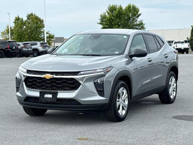 Photo of 2025 Sterling Gray Metallic Chevrolet Trax