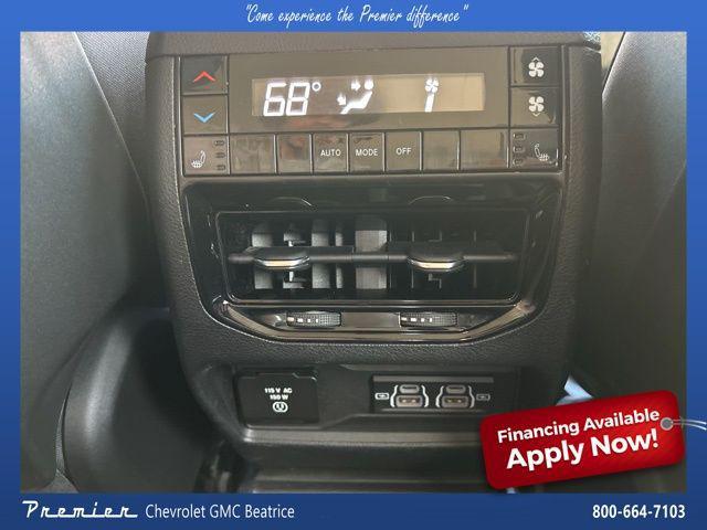 Photo of 2022 Silver Zynith Jeep Grand Cherokee L