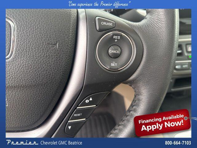 Photo of 2017 White Diamond Pearl Honda Pilot