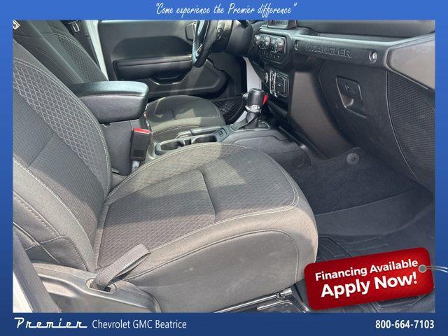Photo of 2021 Bright White Clearcoat Jeep Wrangler Unlimited