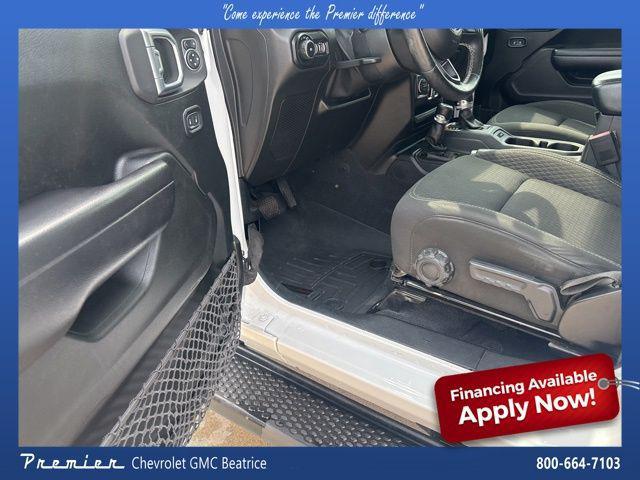 Photo of 2021 Bright White Clearcoat Jeep Wrangler Unlimited