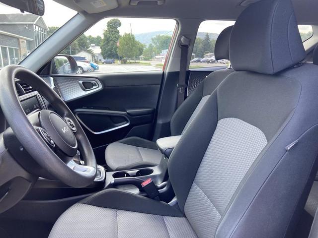 Photo of 2022 Mars Orange Kia Soul