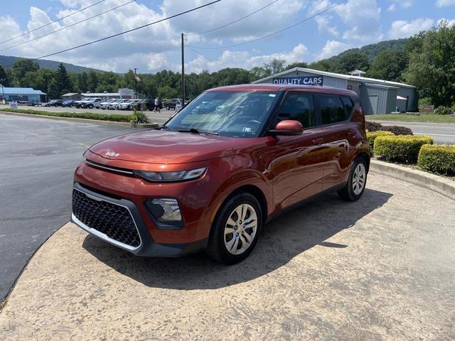Photo of 2022 Mars Orange Kia Soul