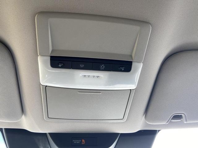Photo of 2022 Brilliant Silver Metallic Nissan Pathfinder