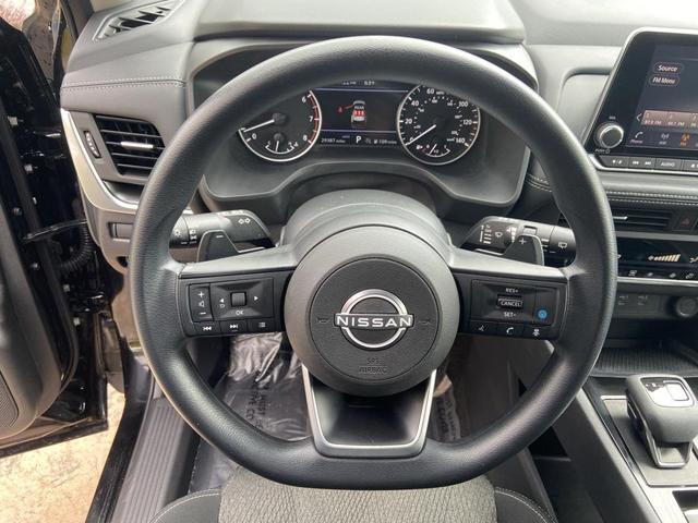 Photo of 2024 Super Black Nissan Rogue