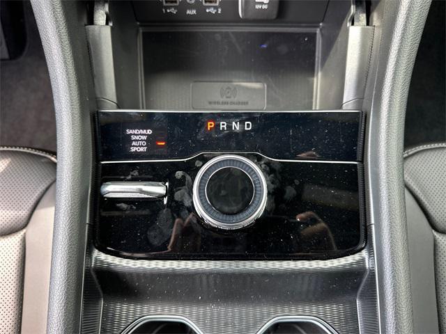 Photo of 2025 White Jeep Grand Cherokee