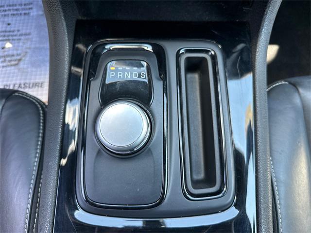 Photo of 2022 Granite Crystal Metallic Clearcoat Chrysler 300