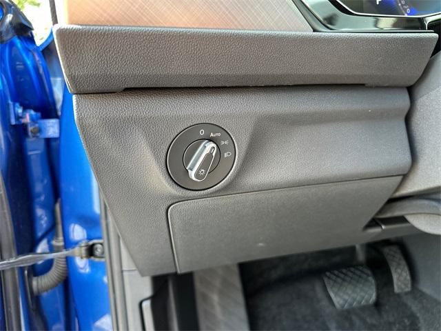 Photo of 2024 Blue Metallic Volkswagen Jetta