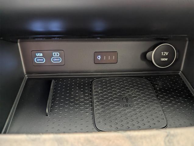 Photo of 2025 Vik Black Genesis GV80