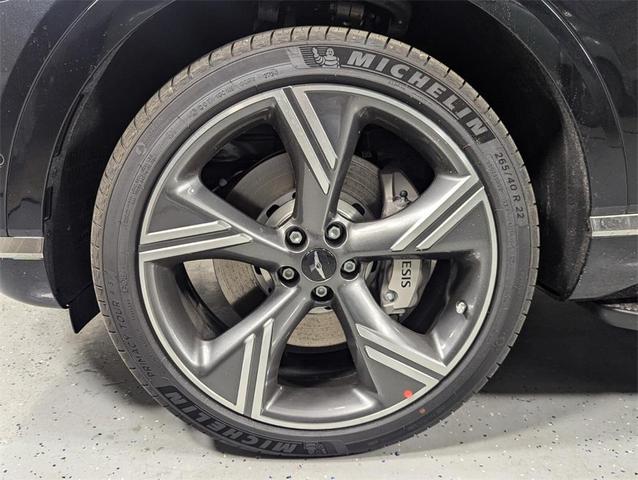 Photo of 2025 Vik Black Genesis GV80