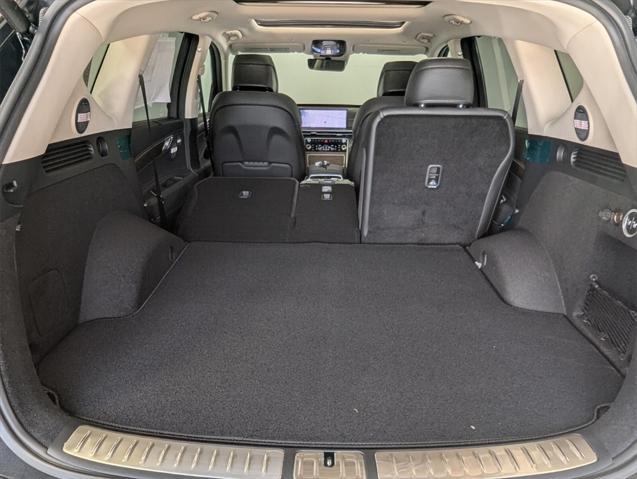 Photo of 2025 Vik Black Genesis GV80