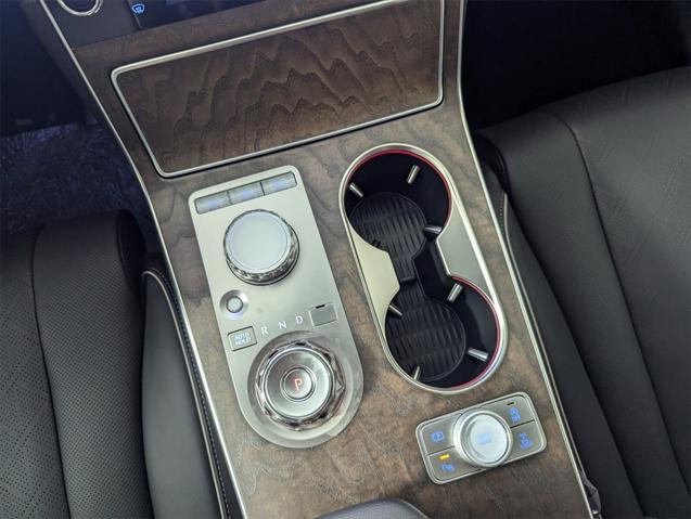 Photo of 2025 Vik Black Genesis GV80