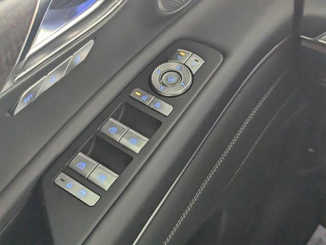 Photo of 2025 Vik Black Genesis GV80