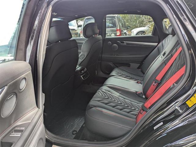 Photo of 2025 Vik Black Genesis G80