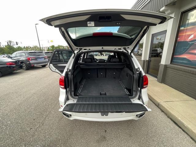 Photo of 2018 Alpine White BMW X5